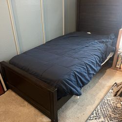 TWIN BED WITH MATTRESS AND BOX SPRING
