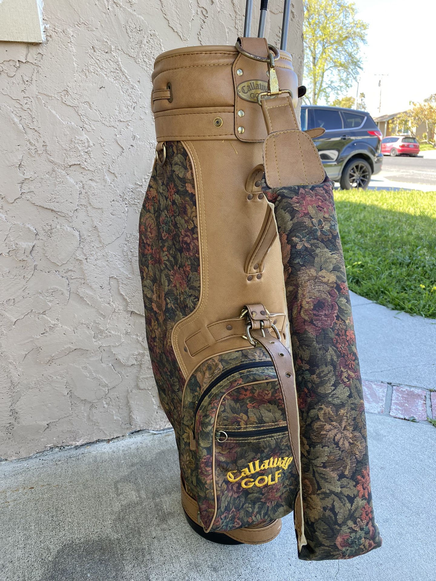 MCM Cognac Visetos Coated Canvas Golf Bag for Sale in Gardena, CA - OfferUp