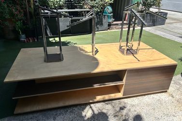 Merchandise Display Unit