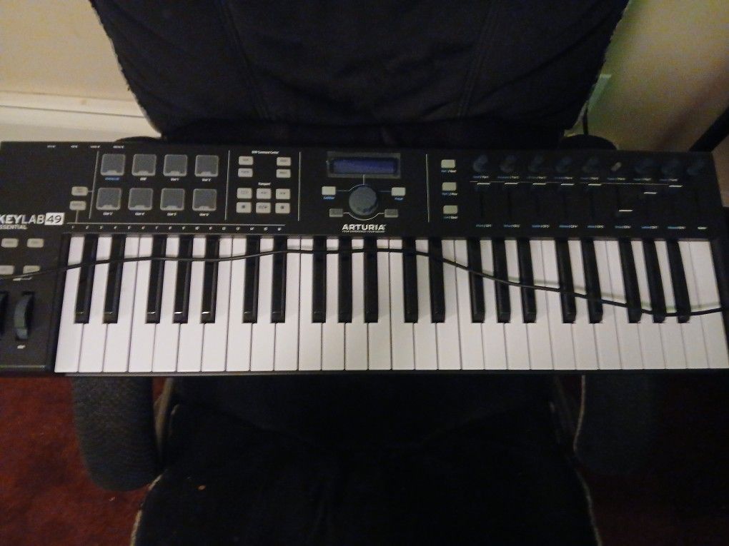 KEYLAB 49 ESSENTIAL 
