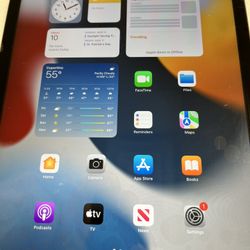 iPad 7th Generation WiFi 32GB Good Condition 