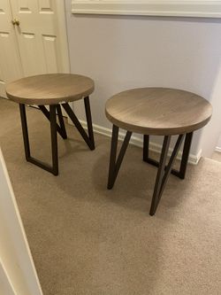 Round Stand Table With Metal Leg