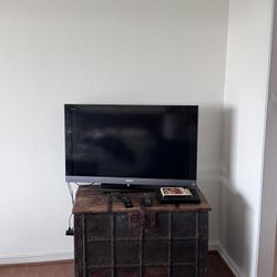 TV SONY Bravia Flat Screen 2008