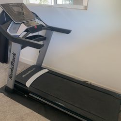 2021 NordicTrack EXP 7i treadmill