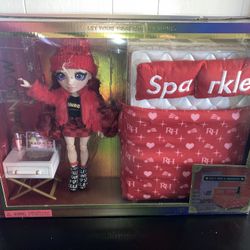 Rainbow High Ruby‘S Bedroom