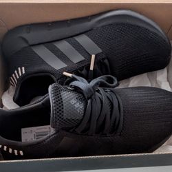 Adidas SWIFT RUN W8