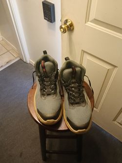 Boots timberland 13w $30 firm price