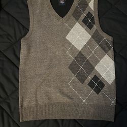 Cambridge Classic Knit Vest