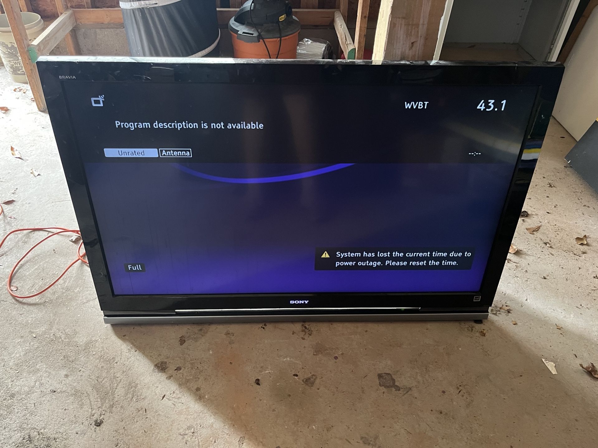 52 in. Sony flatscreen Tv: comes with remote, no stand.