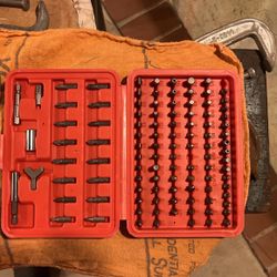 SCREWDRIVER BIT SET