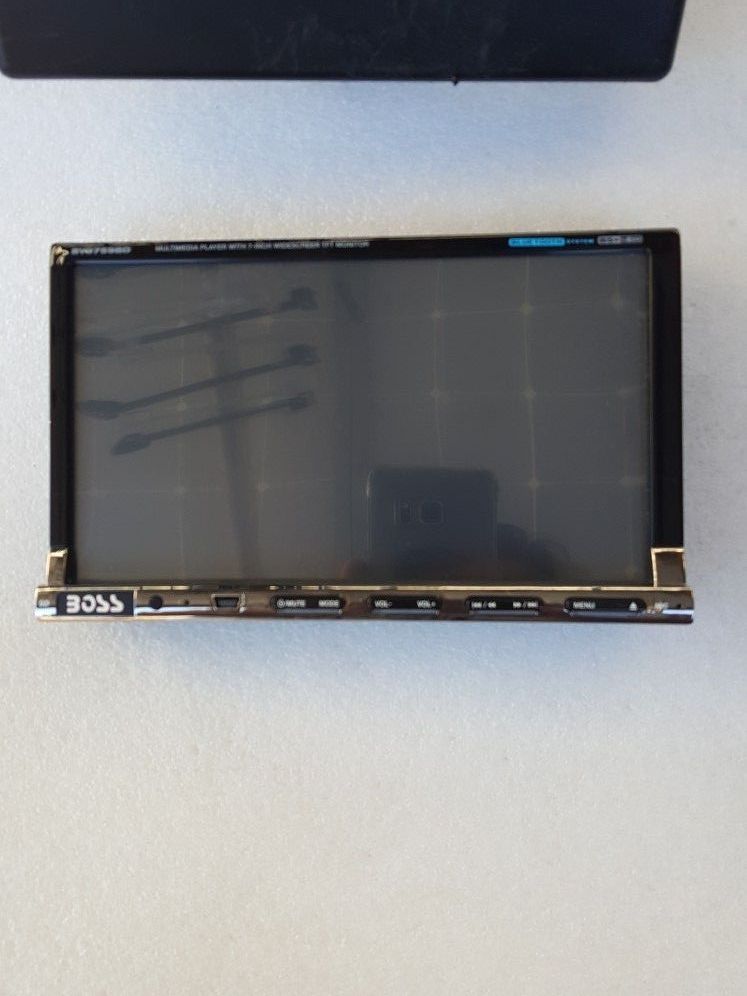 Boss BV9759BD 7" LCD Detachable Face