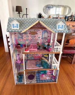 Kids  Wooden Kidkraft Dolhouse