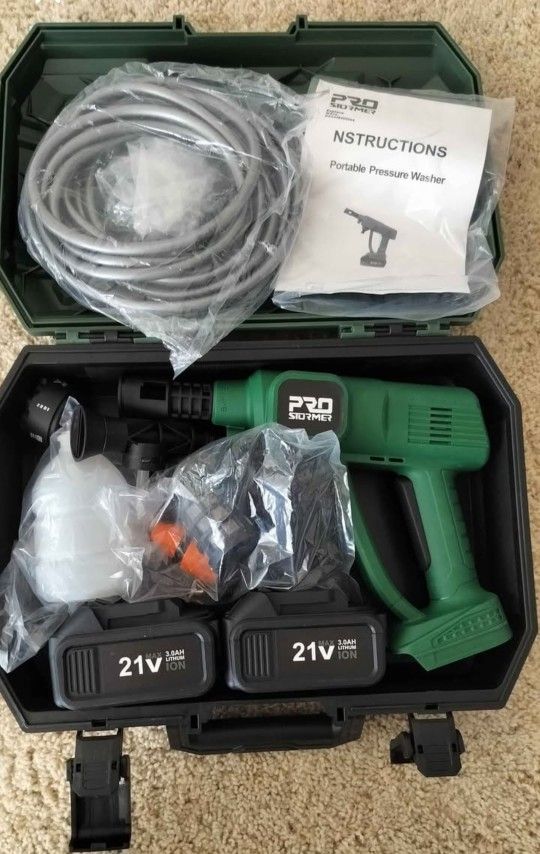 Portable pressure washer with two lithium ion batteries/ new open box/see discription👍👍