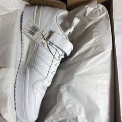 New  Forum Low Adidas