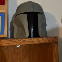 MANDALORIAN HELMET 