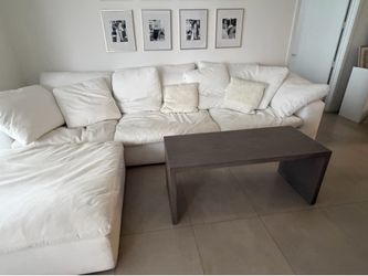 City furniture Nixon 4 piece sofa with side table included!