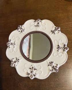 Ceramic Accent Wall Mirror