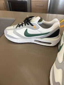 Nike Sneakers Size 10