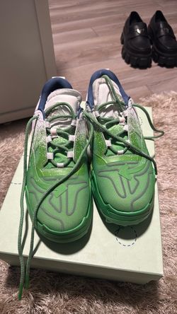 Offwhite Sneakers