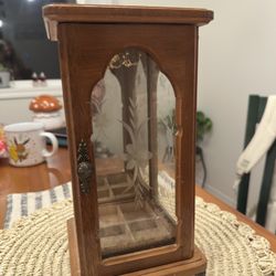 Vintage Jewelry Box 