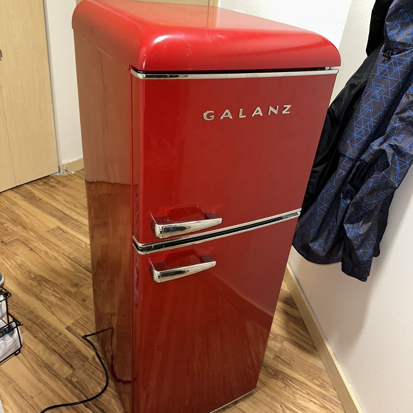 Small Red Galanz Refrigerator for Sale in Seattle, WA - OfferUp