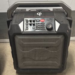 Monster speaker Got in a storage auction unit