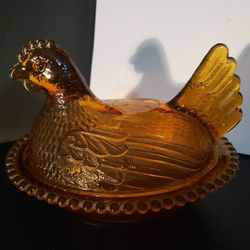 Vintage Indiana Glass Hen On 
Nest Candy Dish