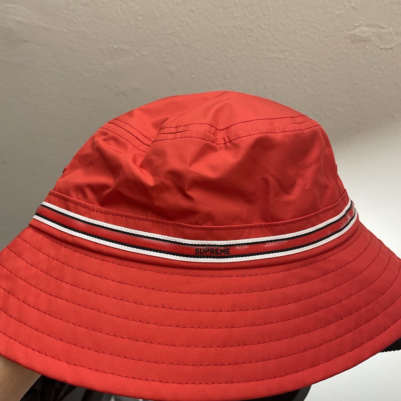 supreme Silicone Stripe Crusher hat ブラック