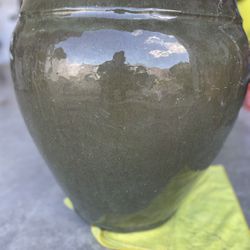 Two Green Tea Ceramic Pots 22x18