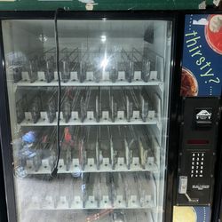 Refrigerated Drink Vending Machine (used)