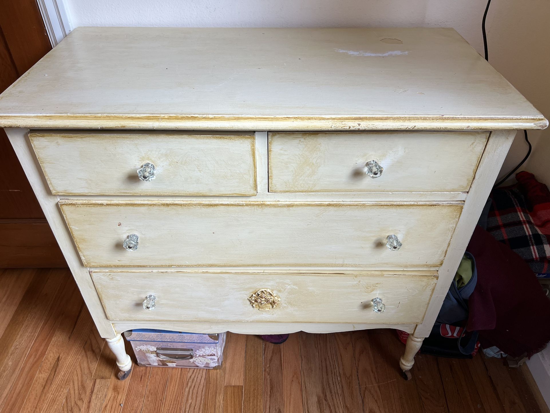 Antique Furniture & decorations