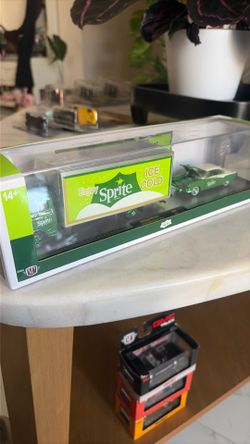 M-2 Machines CHASE SPRITE HAULER