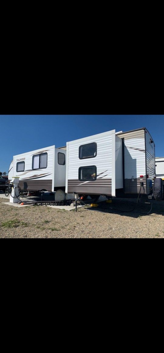 2018 Forest river Wildwood 31kqbts