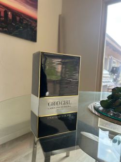 Carolina Herrera perfume