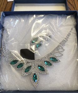 Green **Rhinestone Necklace And Earrings