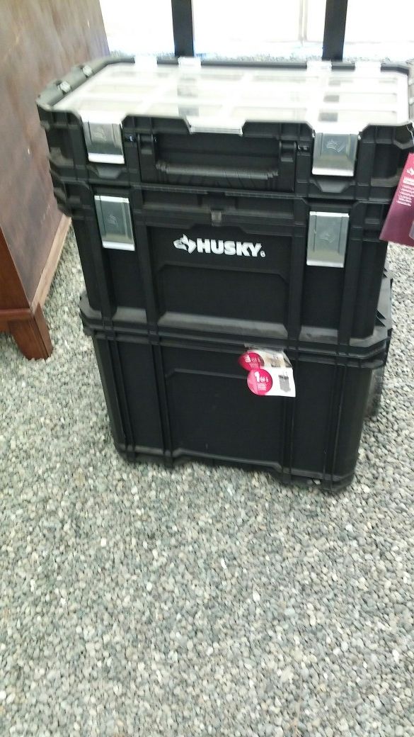 Husky connect rolling system tool box