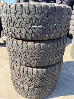305/55/20 bfgoodrich instaladas y balanceadas las ;