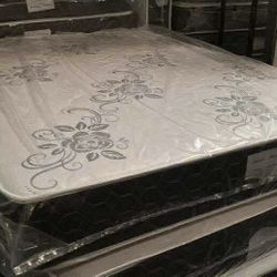 Deluxe Brand Queen Size Set