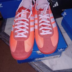 Adidas Woman's SL  72  OG Originals In Solar Red/Ice Lavender/ And Scarlet Red