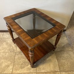 Gordon’s Fine Furniture Wooden Glass Top End Table