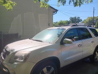 2011 GMC Acadia