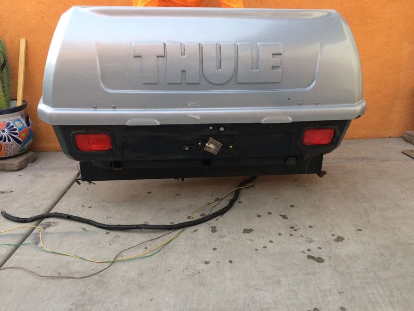 Thule Terrapins Cargo Box READ DESCRIPTION for Sale in Tucson