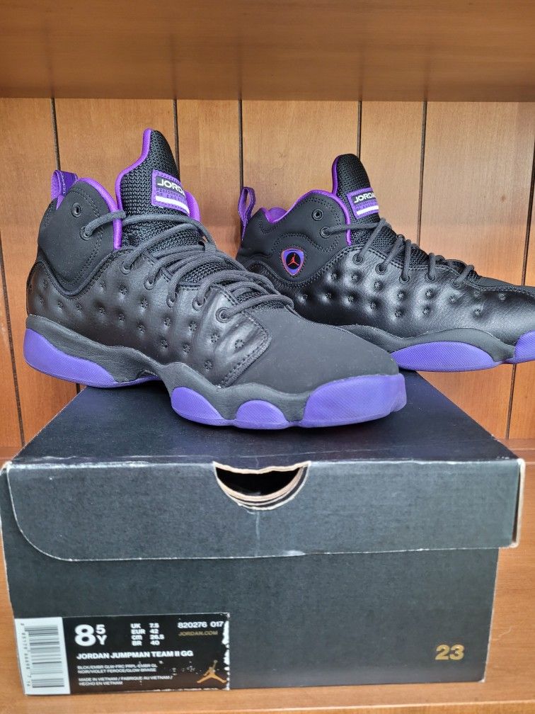 JORDAN JUMPMAN TEAM II Size 8.5 Y Blk/Fierce/purple