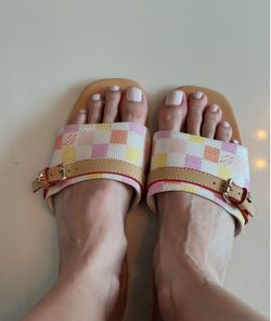 Women’s flats size 8.5