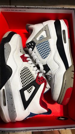 Jordan 4s