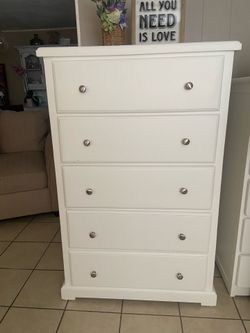 SOLID WOOD DRESSER