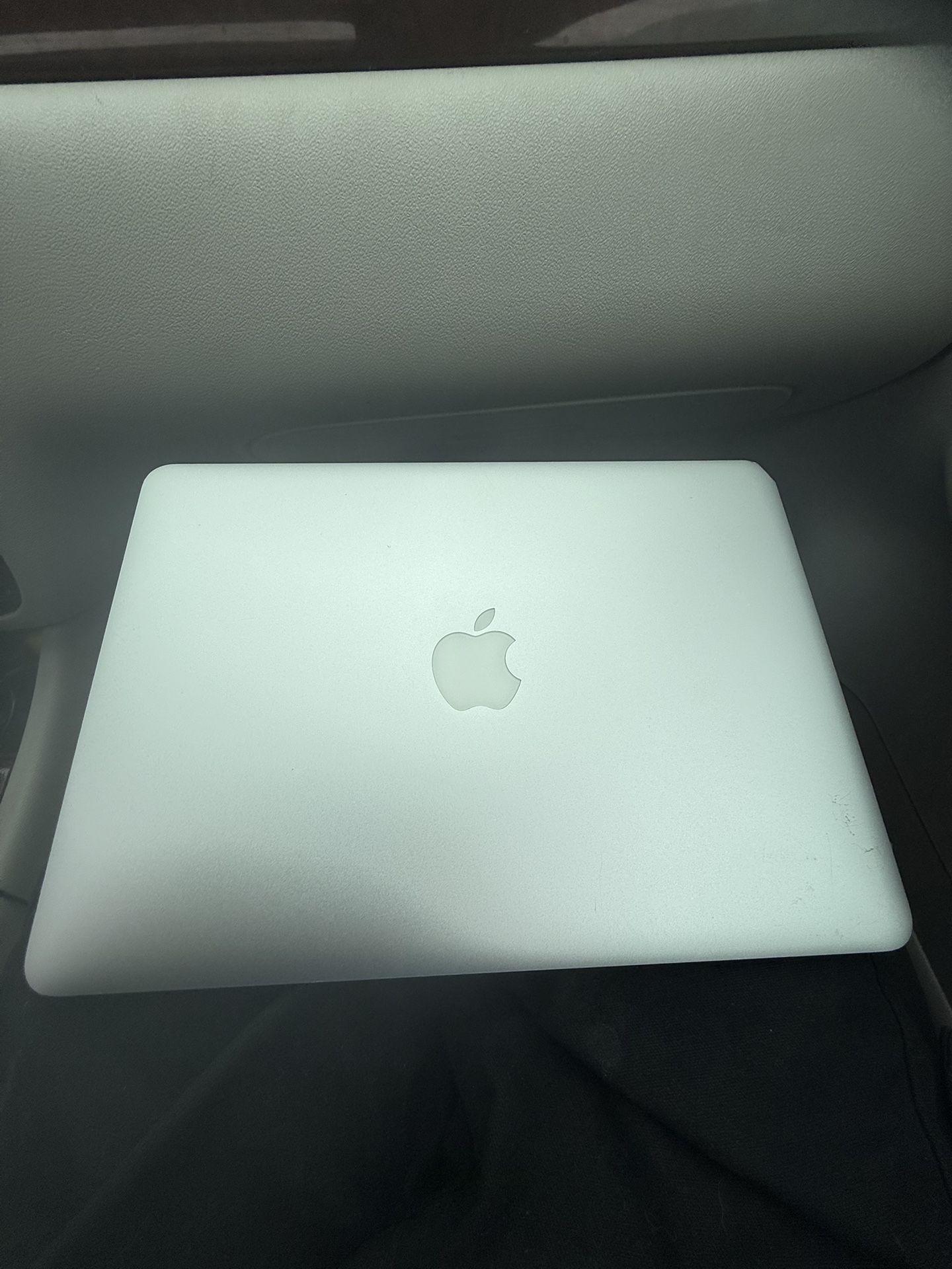 Apple MacBook Air