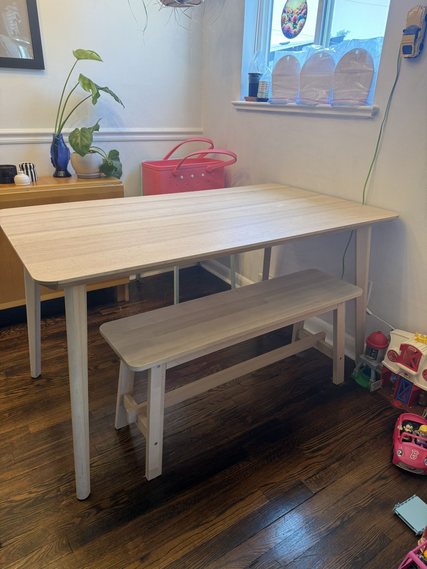 Dinning Room Table And Bench