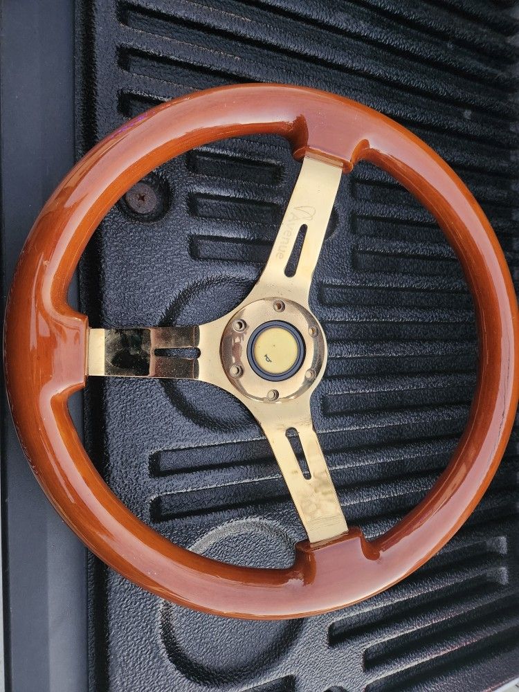 Avenue Steering Wheel Universal