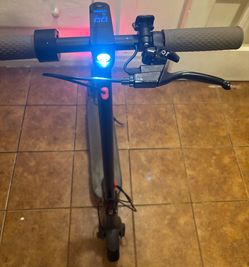 Electric scooter